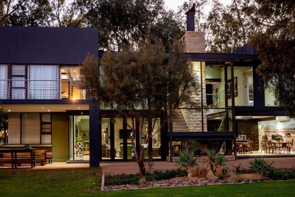 Middelwater Farm Hotel Bloemfontein Exterior foto